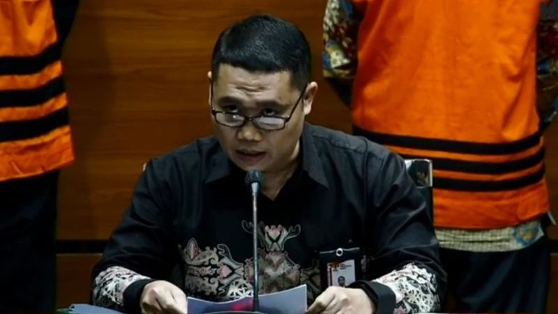 KPK Tetapkan Tiga Tersangka Suap Restitusi Pajak Tol Solo-Kertosono