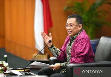 Ketua MPR Dorong Pemerintah Sosialisasikan Vaksin Dalam Negeri