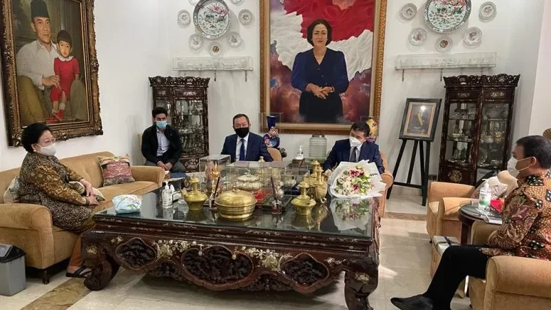 Megawati Terima Penghargaan Medali Yobel dari Presiden Kazakstan