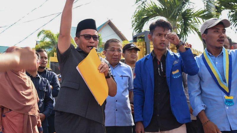 PC PMII Gelar Aksi Unjuk Rasa di Depan Gedung DPRD Bengkalis terkait Kenaikan Harga BBM Bersubsidi