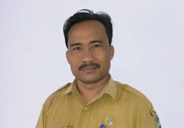 Pj Kades Lölöwua Salurkan Bantuan DD Ketahanan Pangan