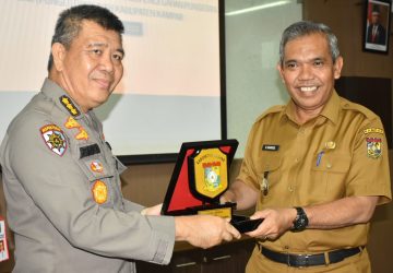 Pj Bupati Kampar Sambut Tim Satgas Saber Pungli Riau, Tim Supervisi Uji Petik di Tiga Instansi Pelayanan Kampar