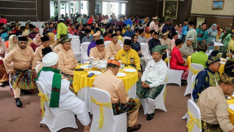 Bupati Bengkalis Hadiri Syukuran HUT Kabupaten Karimun Ke-23