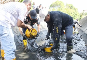 Sempena HUT Siak ke-23, Pemkab Siak Laksanakan Gotong Royong Bersama