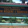 Oknum Guru SMK Negeri 1 Tandun di Duga Memukul Siswa dan Menghina Agama