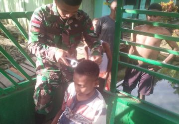 Satgas Pamtas Yonif 132/BS Menanamkan Kerapihan Sejak Dini Kepada Anak-anak