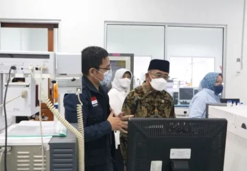 Menko PMK pantau langsung proses pengujian obat sirop di BPOM