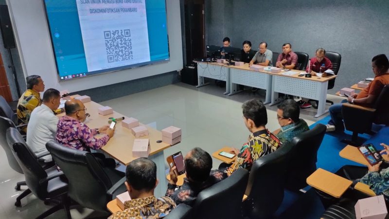 Konsultasi Aplikasi Digital dan Sistem Kerjasama Media, Pemkab Padang Pariaman Kunjungi Diskominfotiksan Pekanbaru