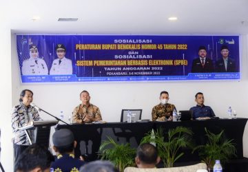 Bupati Bengkalis diwakili Asisten III Bidang Administrasi Umum Membuka Sosialisasi Perbub No. 45 Tahun 2022 Dan Pemanfaatan SPBE