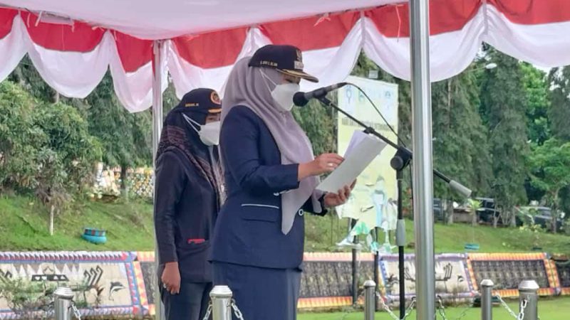 Jajaran Pemerintahan Tanggamus Peringati Upacara Hari Pahlawan ke-77 Tahun 2002