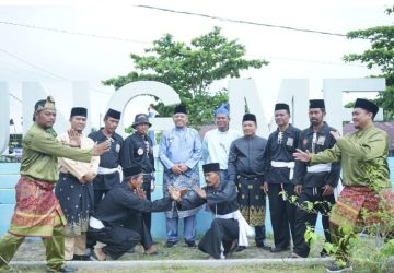 Homsatun Senang Program Bujang Kampung hadir di Kampungnya. 