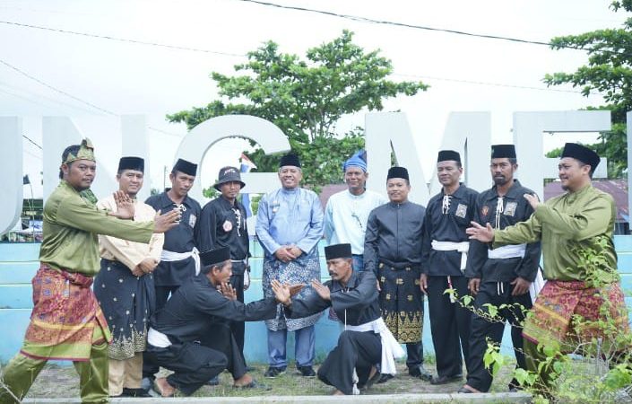 Homsatun Senang Program Bujang Kampung hadir di Kampungnya. 
