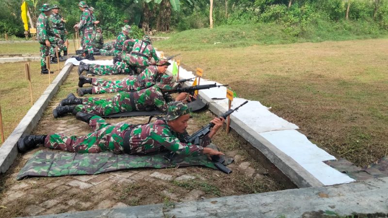 Pertajam Kemampuan Menembak Prajurit, Kodim Rembang Gelar Latbakjatri TW. IV