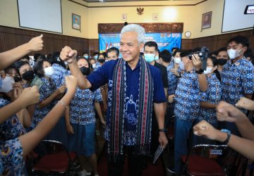 Ganjar Gayeng Bareng Ratusan Siswa di Magelang Bicarakan Moderasi Beragama