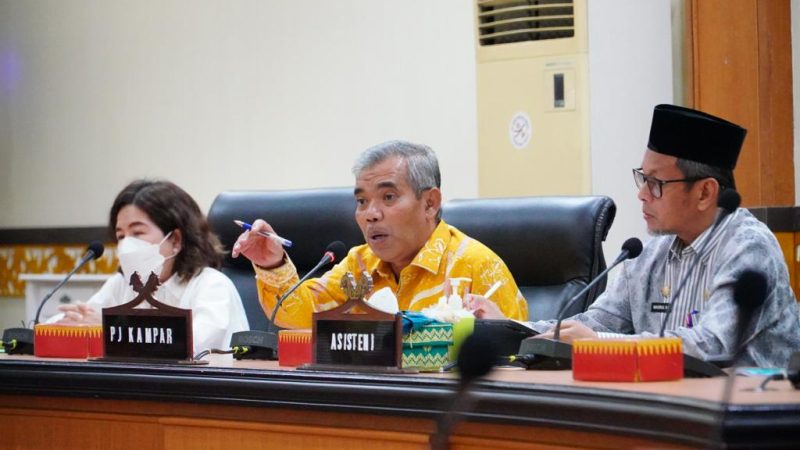 Pj Bupati Kampar Dampingi  Masyarakat Danau Lancang Mediasi dengan Pemprov Riau terkait Permaslahan lahan dengan PT SAM II