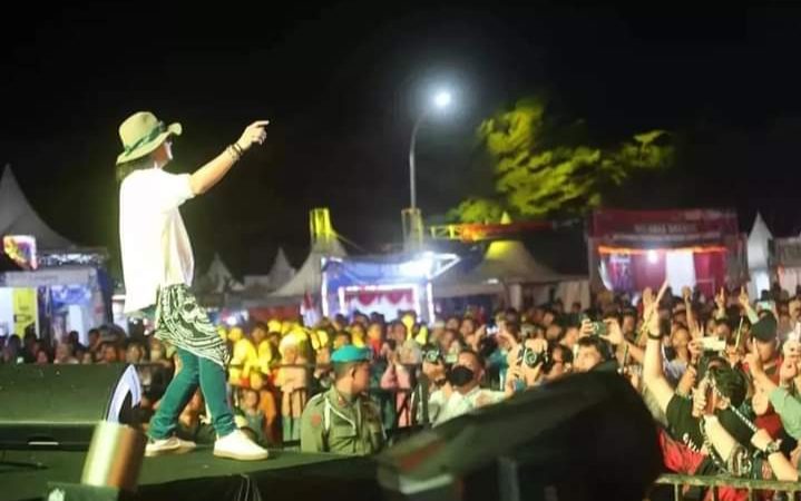 Jadi Penutup Rangkaian Lampung Selatan Fest 2022, Band /Rif Ajak Fansnya Bernostalgia