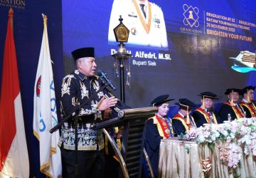 Hadir di Sidang Senat Terbuka Batam Tourism Polytechnic Ini Pesan Bupati Alfedri