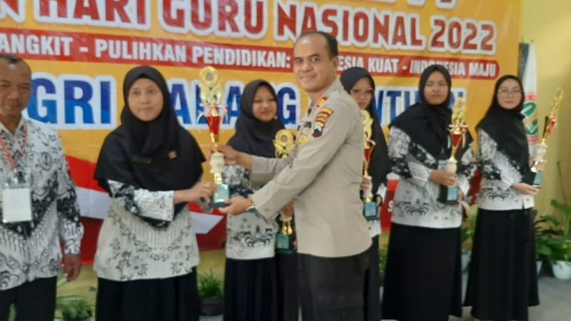 Kapolsek Muntilan Hadiri Puncak Peringatan HUT ke-77 PGRI Tingkat Kabupaten Magelang
