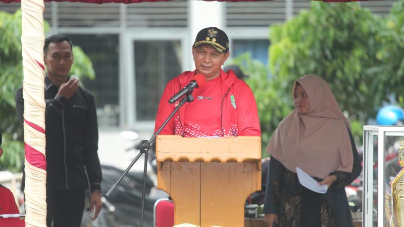 Sempena HGN dan HUT PGRI ke 77, Wabup Rohul : Mari Wujudkan Generasi Cerdas dan Berakhlak Mulia di Rokan Hulu