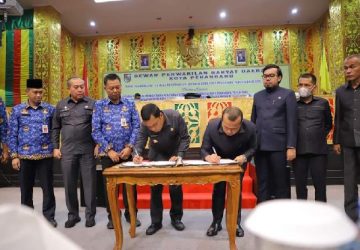 Sah, DPRD Pekanbaru Akhirnya Ketuk Palu R-APBD 2023, Ini Program Prioritas