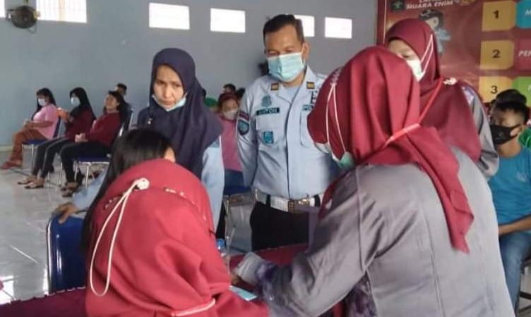 Pencegahan Penularan HIV l, 200 Warga Binaan Lapas Muara Enim Ikuti Skrining dan Penyuluhan