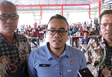 Peduli Dampak Inflasi, Dinas Koperasi dan UKM Serahkan BLTPI Untuk Masyarakat