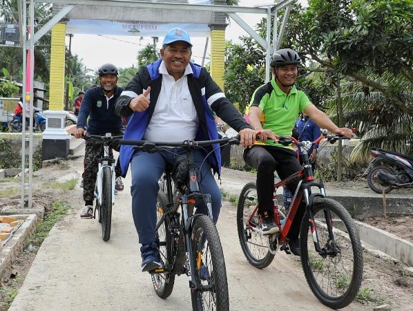 Tour de Sawah Gowes Sambil Melihat Hamparan Persawahan