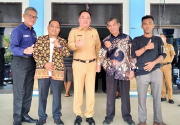 Mang Boy Bersama Pengurus Pondok Seni Budaya Ananguai Muara Enim Hadiri Lomba Lagu Daerah Kab. Lahat