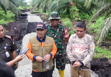 Wakil Bupati Bengkalis H Bagus Santoso Meninjau Abrasi di Desa Simpang Ayam
