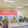 PJ. Bupati Kampar Diwakili Asisten III Saksikan Penganugrahan Predikat Kepatuhan Tinggi 2022 Dengan Zoom Meeting