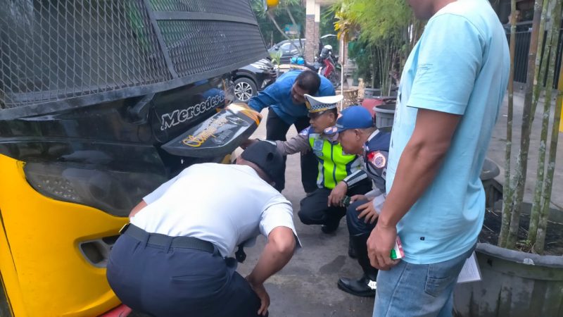 Satlantas Polres Musi Banyuasin Lakukan Ramp Check di Jalintim Palembang-Jambi