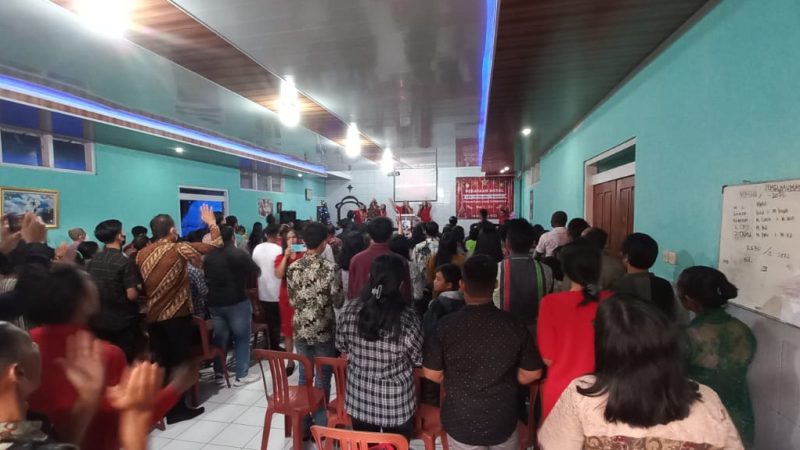 Polsek Sawangan Bersama Koramil Lakukan Pengamanan, Perayaan Natal di GPDI Elshadai Berjalan Aman