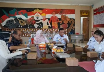 Ketua DKLS Hj. Winarni Terima Audiensi DKK Kecamatan Way Panji