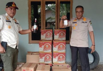 Satpol-PP Kabupaten Siak kembali berhasil mengamankan berbagai jenis Miras