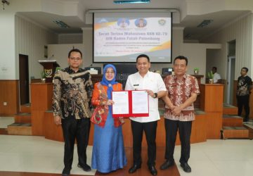 Pj. Bupati Muara Enim serah terima KKN UIN Angkatan 79 Tahun 2023