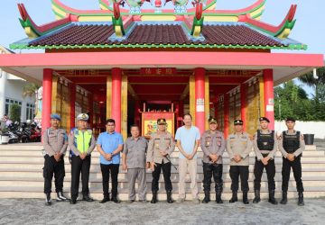 Kapolres Muara Enim Turun Langsung Pastikan Perayaan Imlek Aman di Vihara