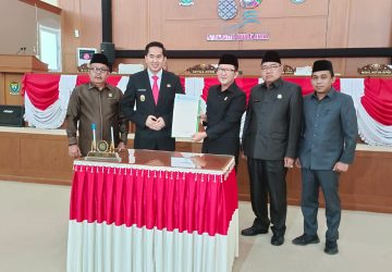 Rapat Paripurna ke-I DPRD Kabupaten Muara Enim Pengangkatan dan Pengesahan Plt. Bupati Muara Enim