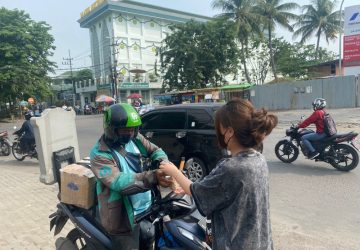 Sebarkan Kebaikan, Mahasiswa Universitas Ciputra Melakukan Kegiatan Bakti Sosial