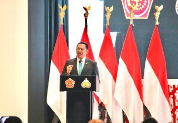 Berikan Pembekalan Umum Rapim TNI-Polri, Ketua MPR RI Bamsoet Ingatkan Kesiapan TNI-Polri Hadapi Tantangan Dunia Digital