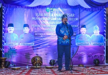 Dari Skywalk Tengku Buwang Asmara Lihat Kota Siak Malam Hari