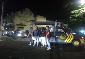 Blue Light Malam Hari, Upaya Polsek Mamajang Memberi Rasa Aman kepada Warganya