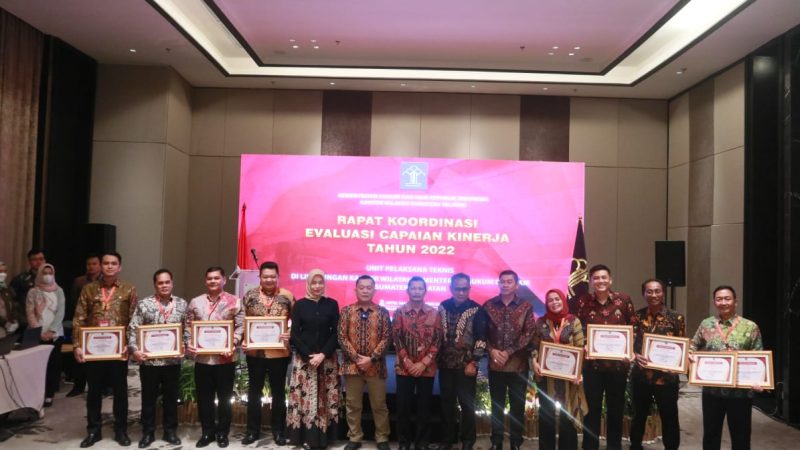 Lapas Muara Enim Raih Penghargaan Terbaik 1 Pengelolaan Tindaklanjut Pengaduan Tahun 2022 di Lingkungan Kanwil Kemenkumham Sumsel