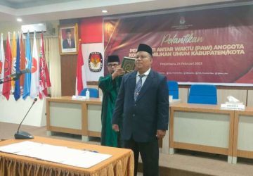 Ketua KPU RI Resmi Lantik Indra Sebagai PAW Anggota KPU Bengkalis