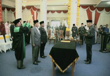Perdana Pj Bupati Kampar Lantik Pejabat Eselon II di Lingkungan Pemda Kampar