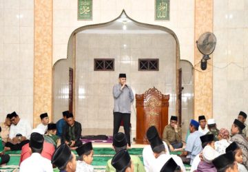 Staf Ahli Bupati Kampar Riedel Fitri Pimpin Tim Safari Ramadhan Kabupaten Kampar Kunjungi Masjid Agung Baitul Mu’minin Desa Sumber Makmur Kecamatan Tapung