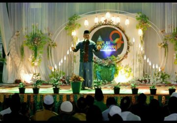 Hadiri Haflah Akhirussanah Ponpes Riyadus Sholihin, Husni : Ponpes Bentuk Akhlak Generasi Bangsa