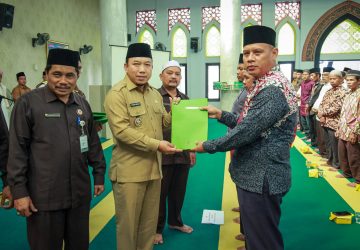 Lantik UPZ se Kecamatan Mempura Wabup Husni Harap Zakat Terus Meningkat
