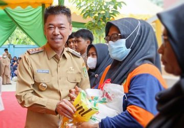 Bupati Rohil, Afrizal Sintong S.IP. Menghadiri Syukuran dan Pembagian sembako Dalam Rangka Menyambut Bulan Suci Ramadhan