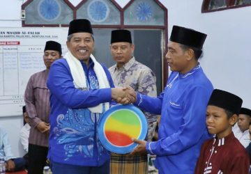 Safari Ramadan di Bungaraya Wabup Husni Pesan Cuaca Panas Masyarakat di Minta Antisipasi Karhutla