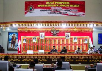 Bupati Lamsel Sampaikan LKPJ Kepala Daerah Tahun Anggaran 2022 kepada DPRD